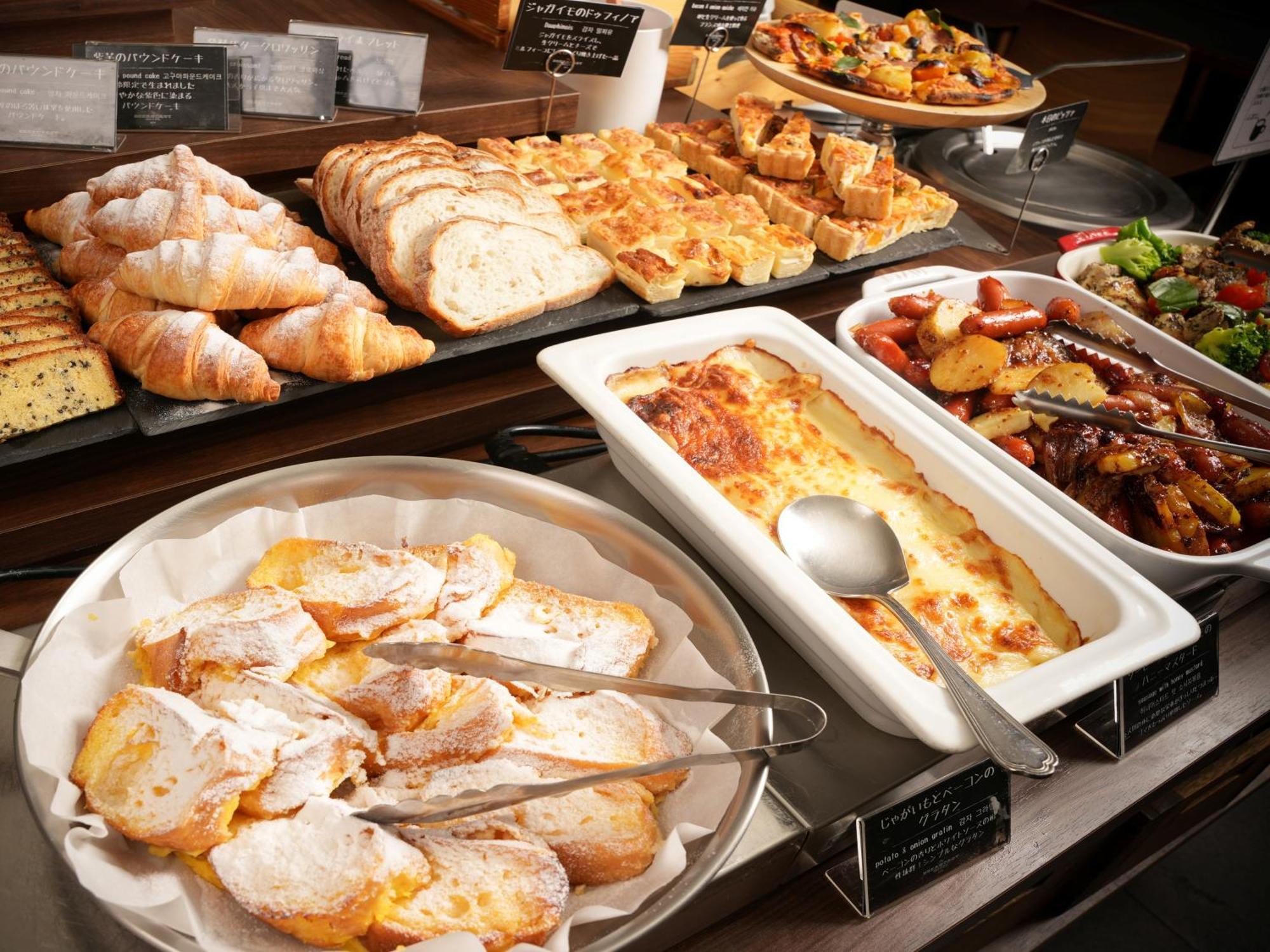 The Breakfast Tenjin Hotel